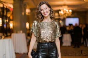 Lederleggings-Outfit für eine Party: So rockst du die Nacht